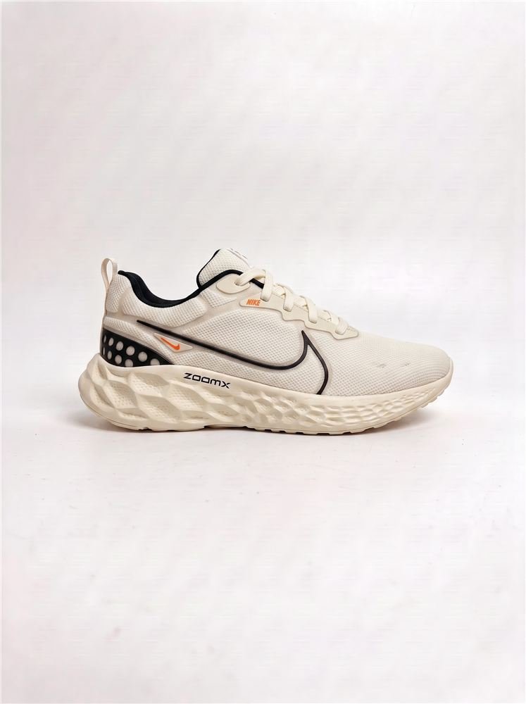 Nike Zoom FK - Off/Preto